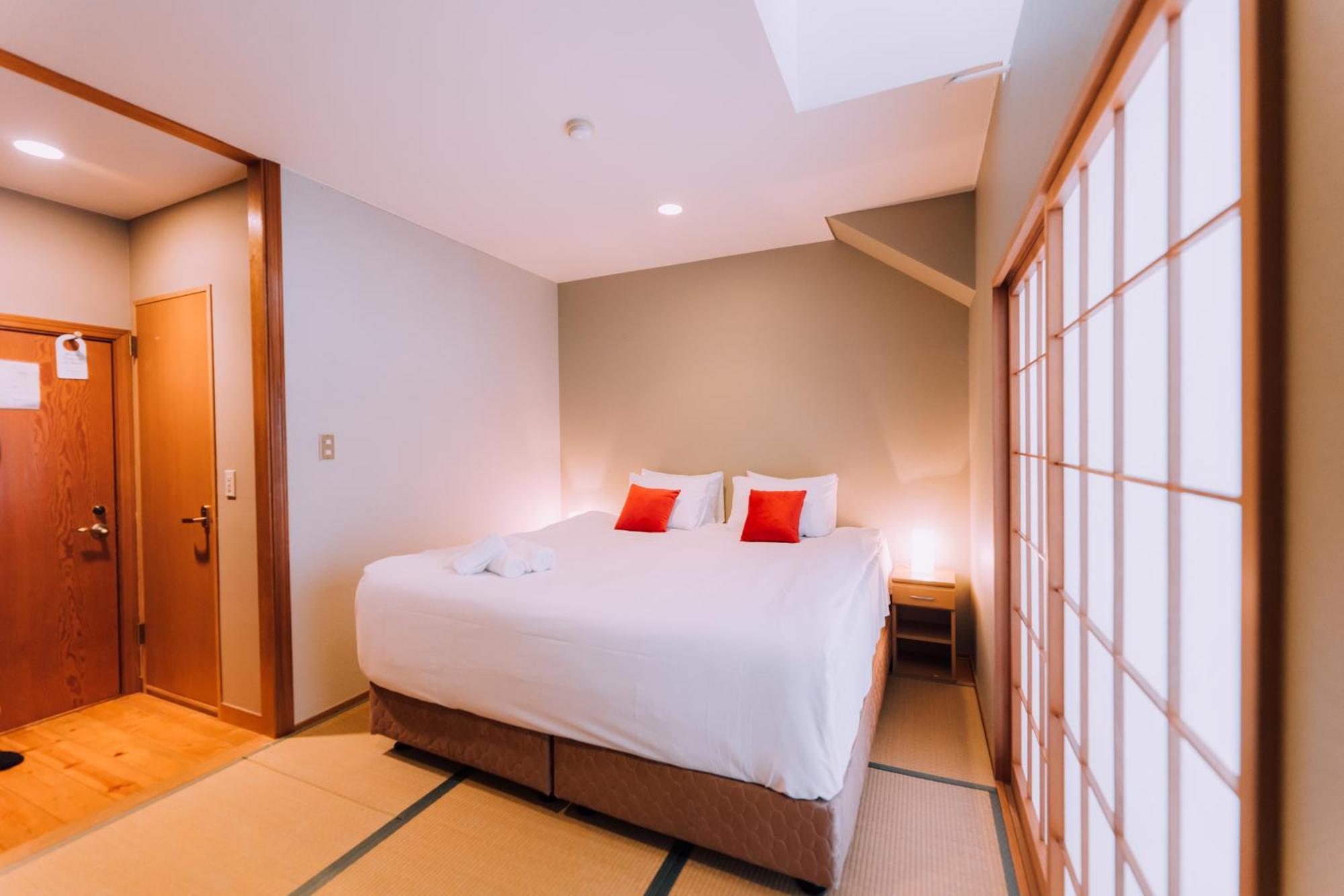 Double Black Hotel Hakuba Exterior foto